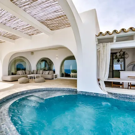 Vertigo- Managed By Almarina Villa *
