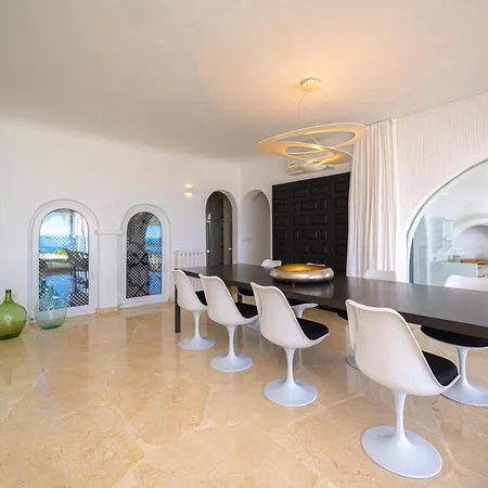 Vertigo- Managed By Almarina * Benissa